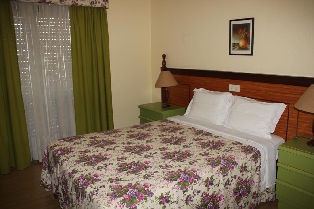Hotel Joao Capela アヴェイロ 部屋 写真